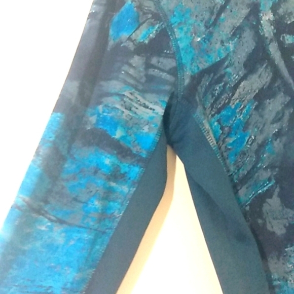 REALTREE ASPECT FISHING REVERSIBLE PERFORMANCE LONG SLEEVE TEE SHIRT SIZE S NWT - Picture 3 of 10